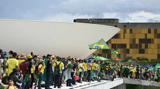 Simpatizantes de Bolsonaro invaden el Congreso y Palacio Presidencial de Brasil
