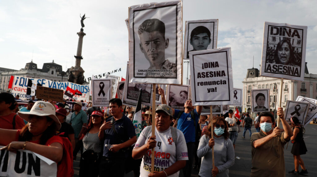 Protestas llegaron a Lima con una baja en el gabinete de Boluarte