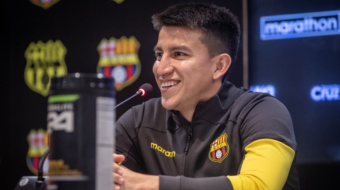 El volante ecuatoriano, Fernando Gaibor, durante su presentación como el nuevo fichaje de Barcelona para la temporada 2023, el 13 de enero.