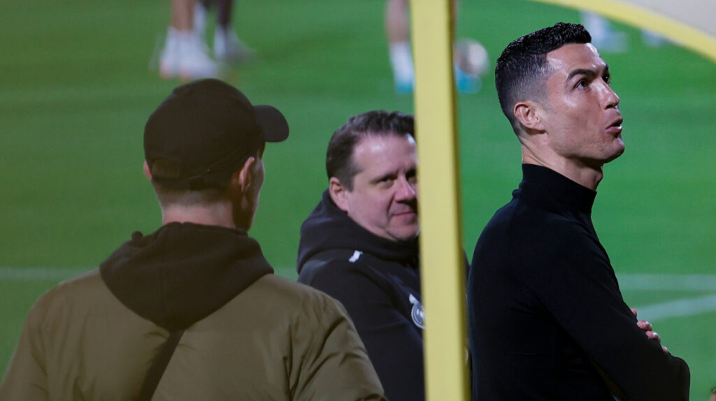 Cristiano Ronaldo visita a sus excompañeros del Madrid en su entrenamiento