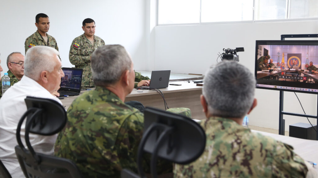 En 18 días estará listo el Plan Militar de Ecuador y Colombia contra el narcotráfico