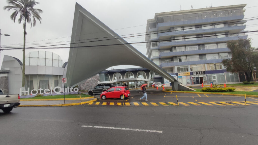 Municipio: construir 25 pisos en el Hotel Quito irrumpiría en La Floresta
