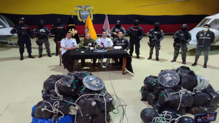 Una red de marinos vende información a narcos en Colombia y Ecuador