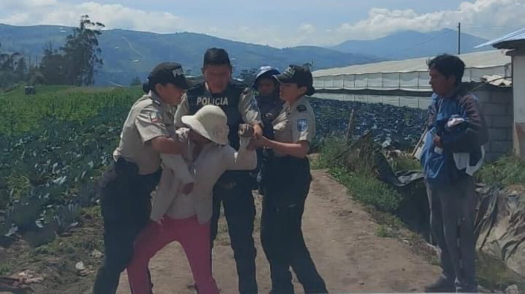 Mujer que maltrató a su hijo en Ambato enfrentará contravención