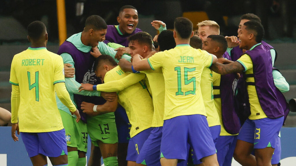 Ecuador mejora su rendimiento, pero pierde ante Brasil en el hexagonal