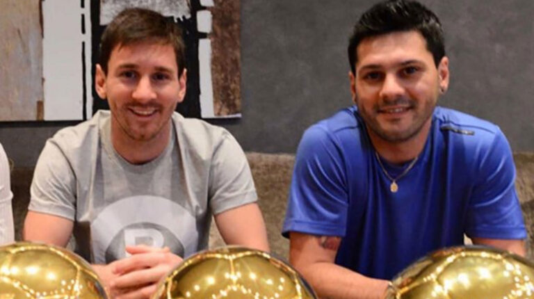 Lionel Messi junto a su hermano Matías, en 2020.