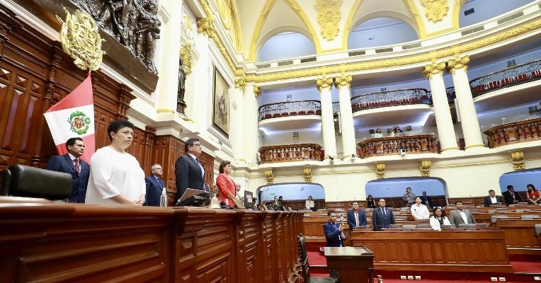 Sesión del Congreso de Perú que declaró como persona no grata a Gustavo Petro, presidente de Colombia.