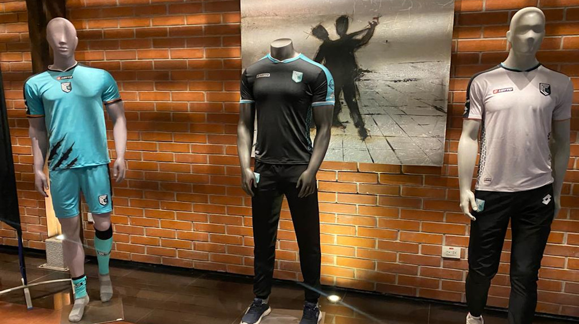 Cilios Sobrio Groseramente El Cumbayá FC presentó su indumentaria para la temporada 2023