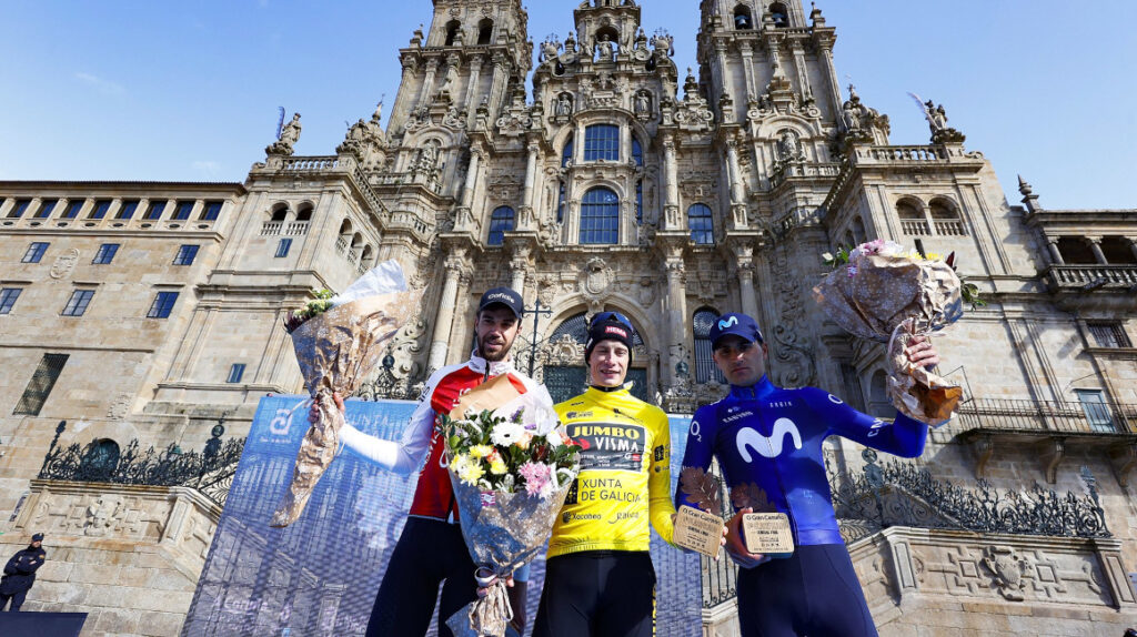 Vingegaard empieza la temporada con el título en O Gran Camiño