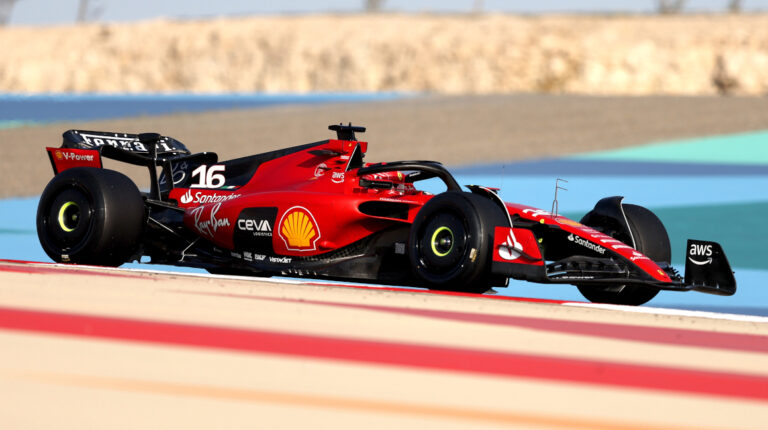 Charles Leclerc, piloto de Ferrari, durante la pretemporada de Fórmula 1 en Baréin, el 23 de febrero de 2023.