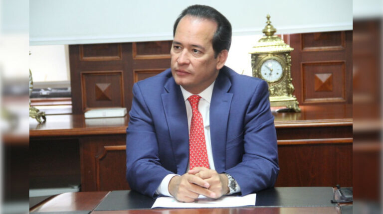 El ministro de Gobierno, Henry Cucalón, en entrevista con PRIMICIAS, el 3 de marzo de 2023.