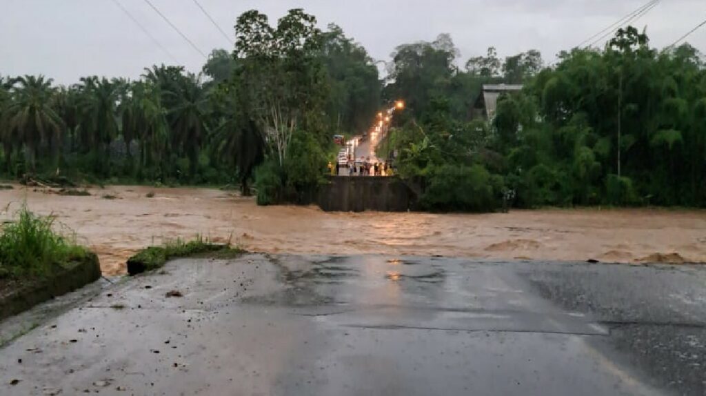 Río Blanco: Gobierno declara emergencia vial por colapso del puente