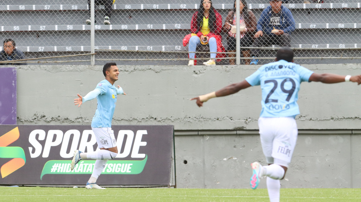 Los jugadores de Universidad Católica celebran el gol anotado frente a Aucas, en la Fecha 3.