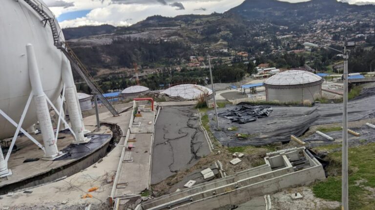 Desmontar esferas del poliducto Pascuales-Cuenca cuesta USD 20 millones