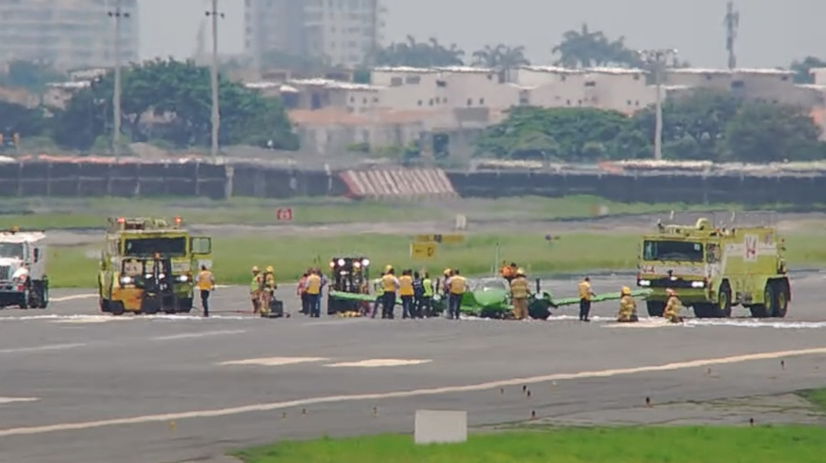 Reportan cierre de la pista del aeropuerto en Guayaquil