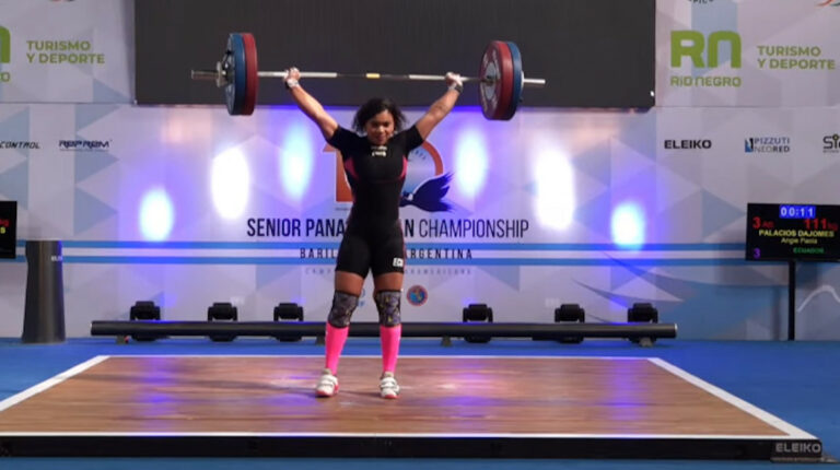 Angie Palacios logra medalla de oro en el Panamericano de Pesas