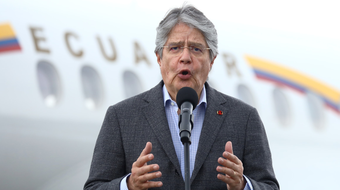 El presidente Guillermo Lasso previo a un viaje a Europa el 13 de enero de 2023.