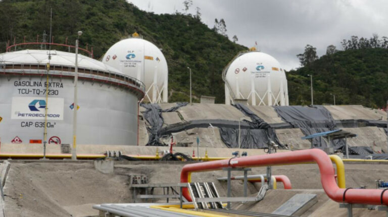 Petroecuador garantiza abastecimiento de combustibles en el sur del país