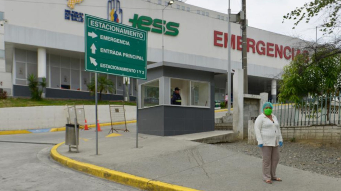 Imagen del Hospital del IESS de Los Ceibos, en Guayaquil, tomada el 5 de mayo de 2020.