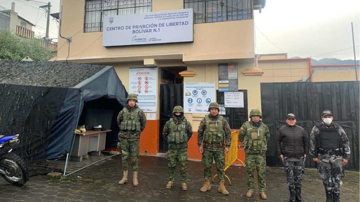 SNAI traslada a 25 prisioneros de la cárcel de Bolívar