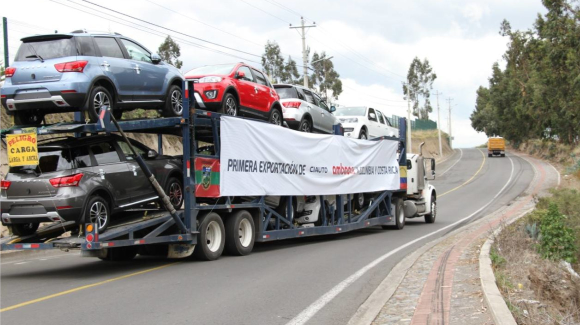 Imagen referencial de vehículos ensamblados en Ecuador. Febrero de 2019.