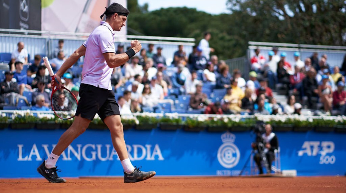 El tenista ecuatoriano, Emilio Gómez, durante del Abierto de Barcelona, el 18 de abril de 2023.