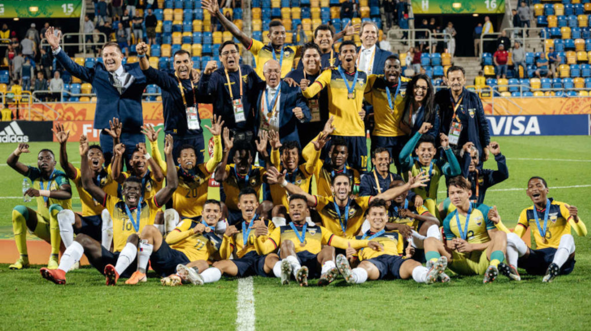 Los jugadores ecuatorianos celebran el tercer puesto en el Mundial Sub 20 de 2019.