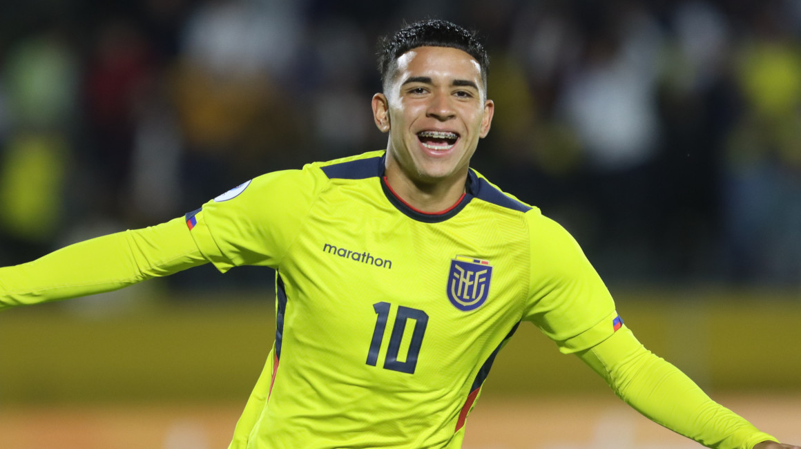 Kendry Paez, festeja un gol de Ecuador frente a Argentina en el Sudamericano Sub 17, el 20 de abril de 2023.