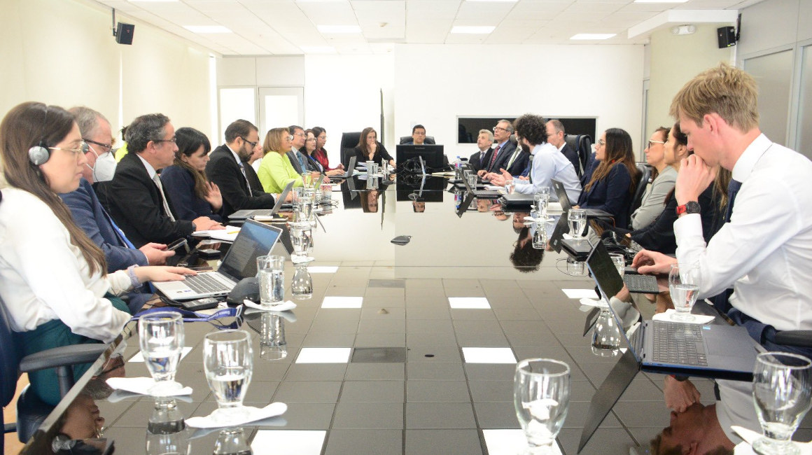 Reunión del equipo del FMI y Banco Mundial con el Ministerio de Finanzas, para cerrar el Programa de Evaluación del Sector Financiero. Quito, 2 de mayo de 2023.