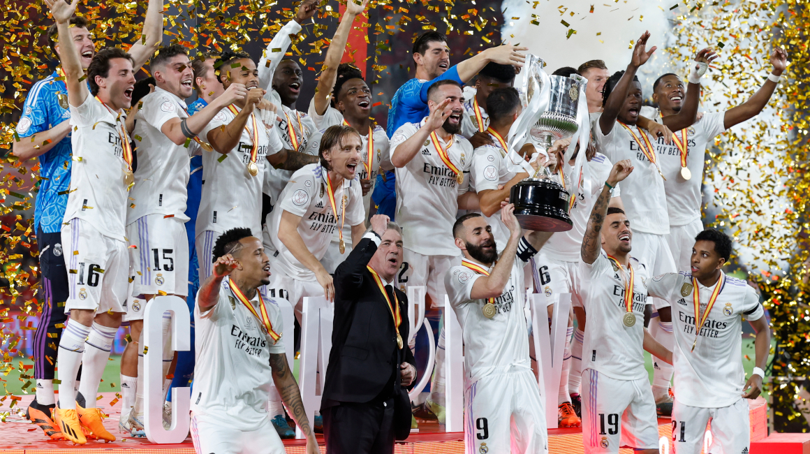 Los jugadores del Real Madrid celebran el título de la Copa del Rey, el 6 de mayo de 2023.