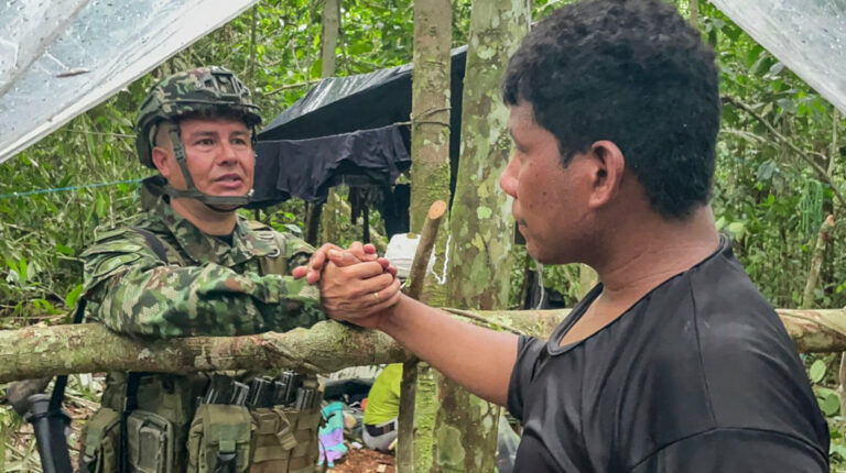Colombia: militares usan nuevas técnicas para buscar a cuatro niños