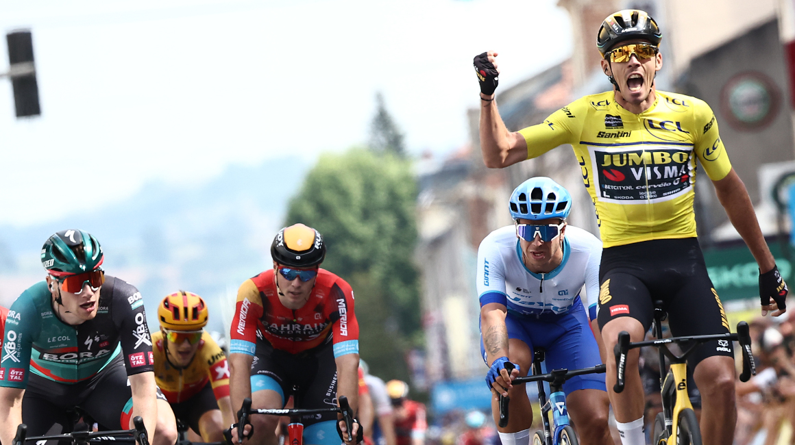 El ciclista francés Christophe Laporte celebra tras ganar la tercera etapa del Criterium du Dauphine, el 6 de junio de 2023.