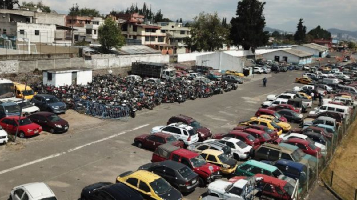 Cientos de autos en el Centro de Retención Vehicular Bicentenario, el 14 de junio de 2023.