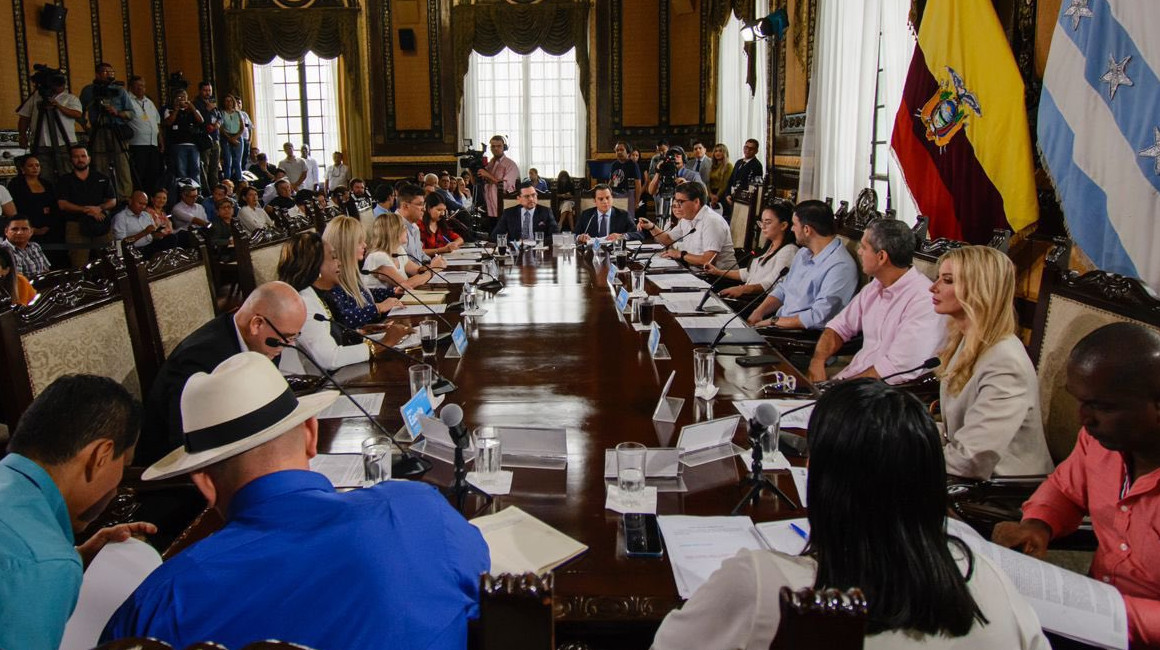 Segundo debate del Consejo Municipal de Guayaquil para la creación de la empresa pública Segura EP.