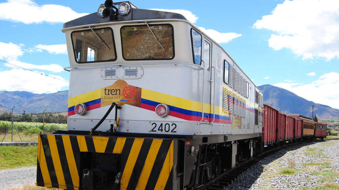 Imagen del Tren de La Libertad, de Ferrocarriles del Ecuador, en 2014.