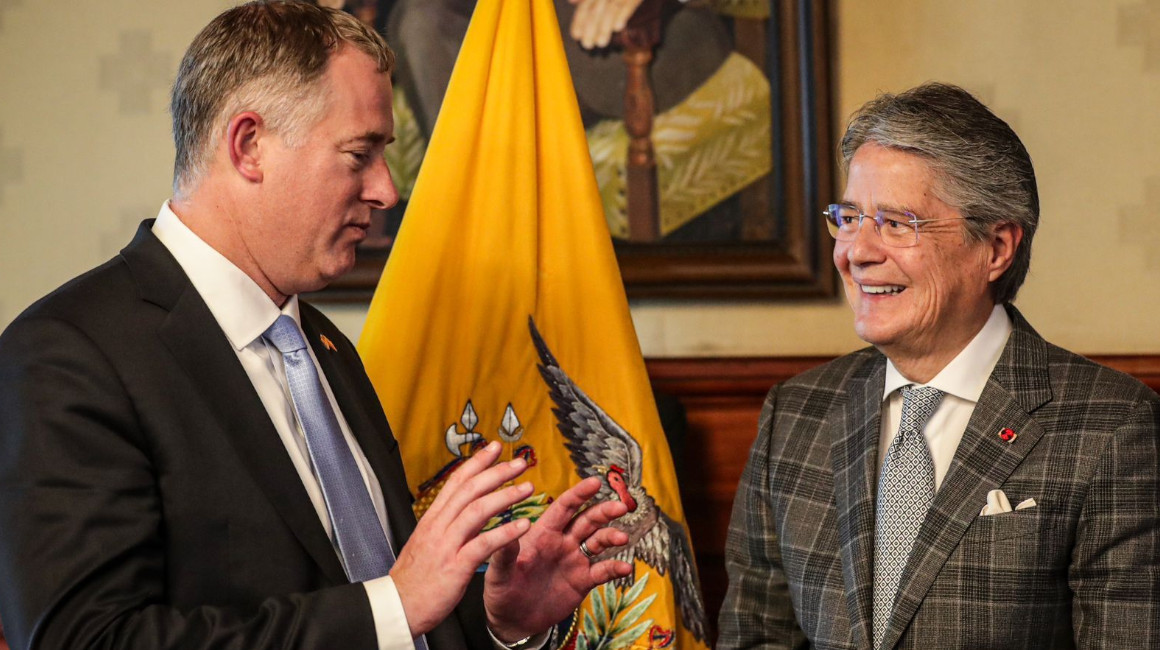 Ecuador y Estados Unidos forman un grupo de defensa bilateral