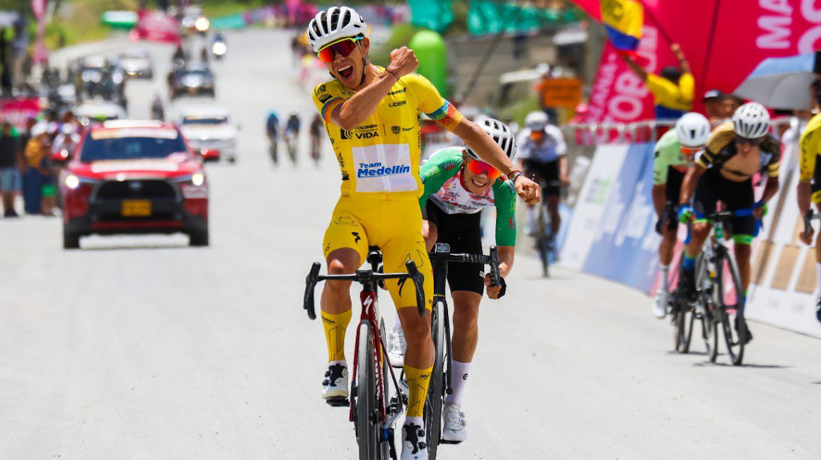 Miguel Ángel 'Superman' López gana la Etapa 8 de la Vuelta a Colombia, el 24 de junio de 2023.