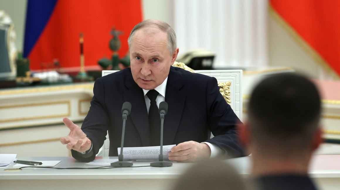 El presidente ruso, Vladimir Putin, durante una reunión con responsables militares. 26 de junio de 2023