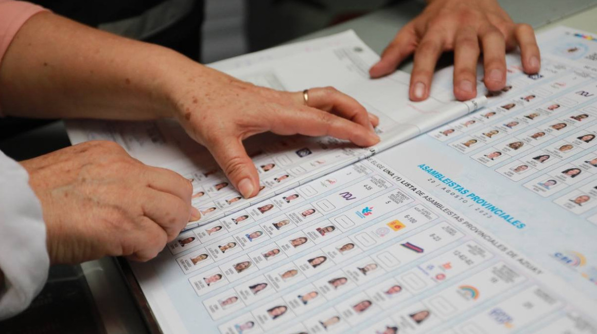 Impresión de las primeras papeletas para las elecciones extraordinarias 2023.