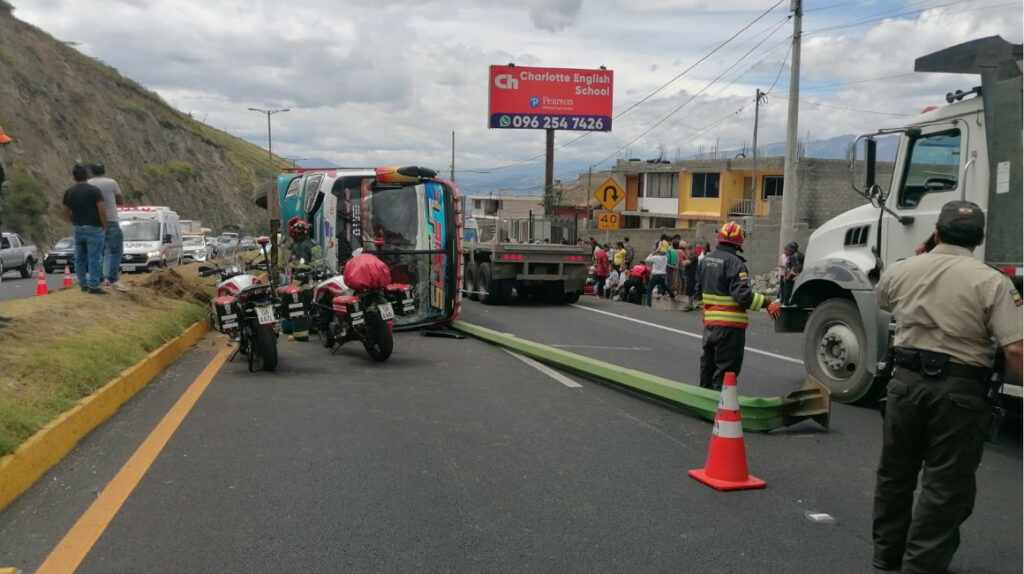 Emergencia En La Panamericana Norte Por Accidente Con 11 Heridos