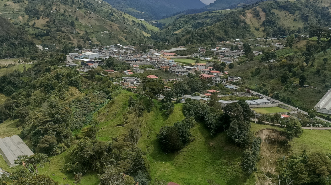 De El Triunfo, parroquia de Patate (Tungurahua), han salido al menos 1.000 personas, de las 3.000 que la habitan, desde 2020.