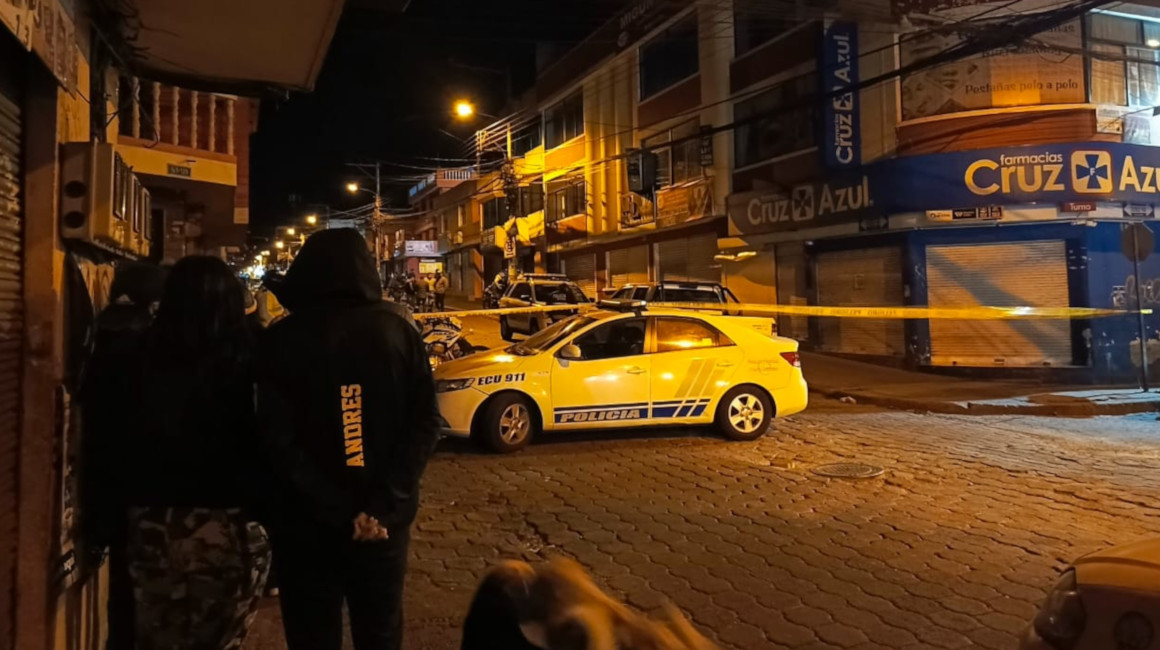 Escena de un triple crimen cometido en el barrio Nueva Aurora, en el sur de Quito, el 19 de julio de 2023.