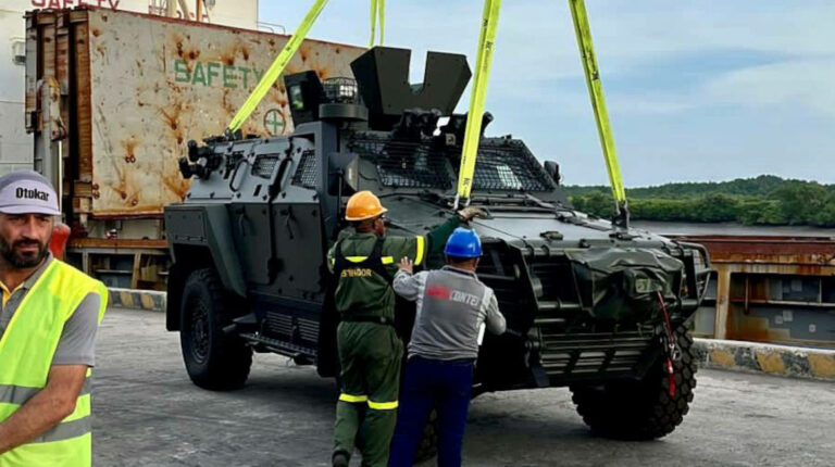Ecuador gasta USD 137 por persona en equipamiento militar