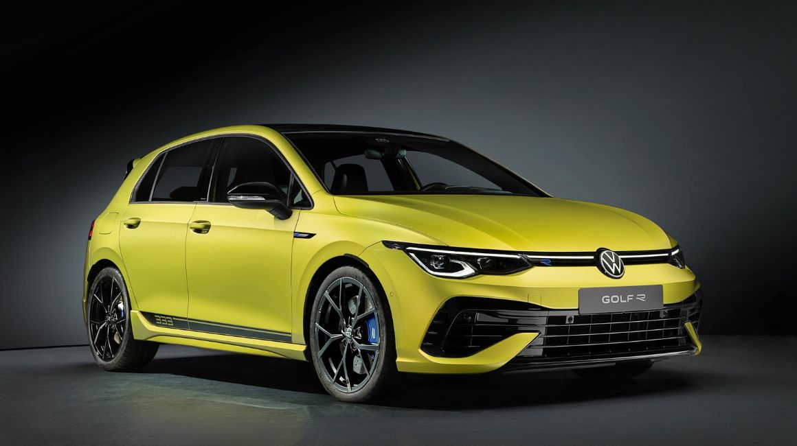 Nueva versión del Volkswagen Golf R333 en amarillo