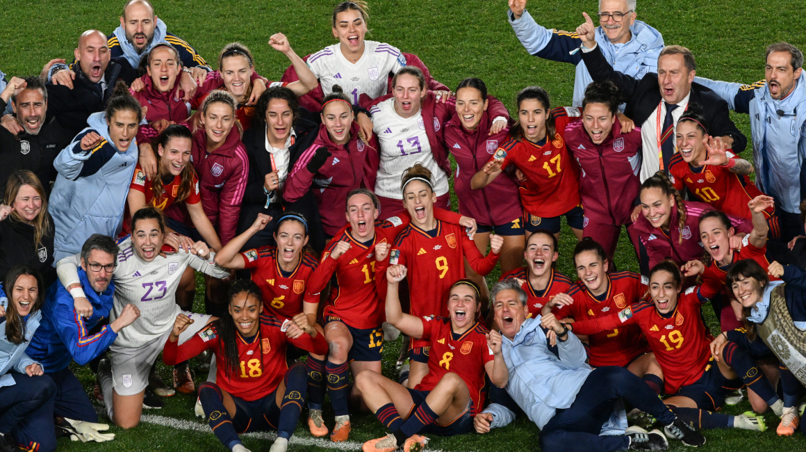 Las jugadoras de España festejan la victoria sobre Suecia y la clasificación a la final del Mundial, el 15 de agosto de 2023.