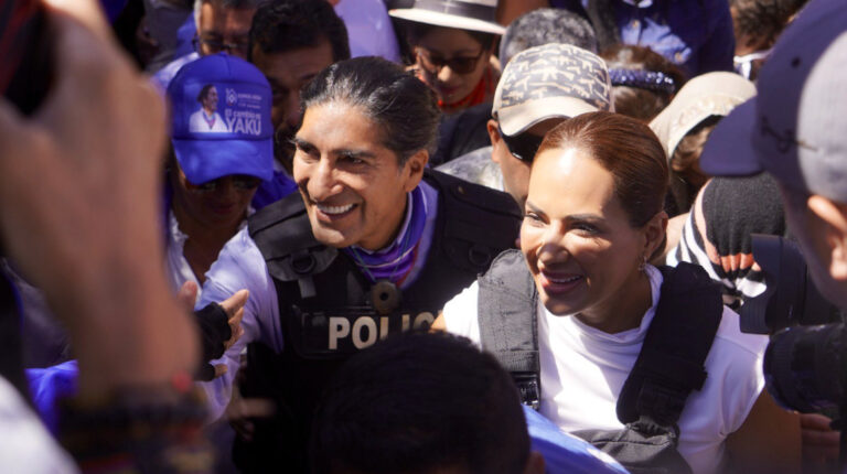 Yaku Pérez y Nory Pinela, binomio de Claro que se puede, cerró su campaña en Quito este 17 de agosto de 2023.