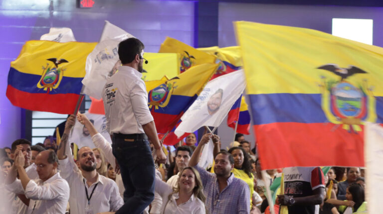 El candidato Jan Topic cerró su campaña en Guayaquil, en el Centro de Convenciones, este 17 de agosto de 2023.