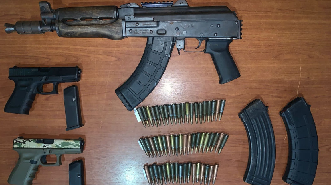 Armas, granadas y explosivos incautados en allanamiento contra los 'M18'