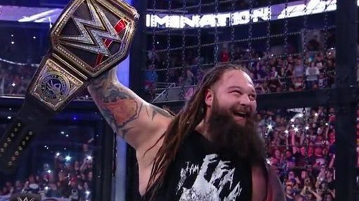 El luchador Bray Wyatt, cuando fue campeón de la WWE en 2017.
