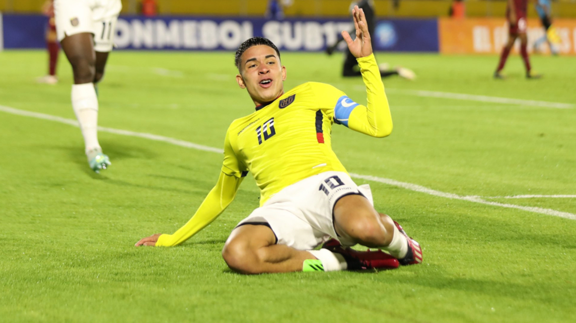 Kendry Páez, durante un partido de Ecuador ante Venezuela en el Sudamericano Sub 17, el 23 de abril de 2023.